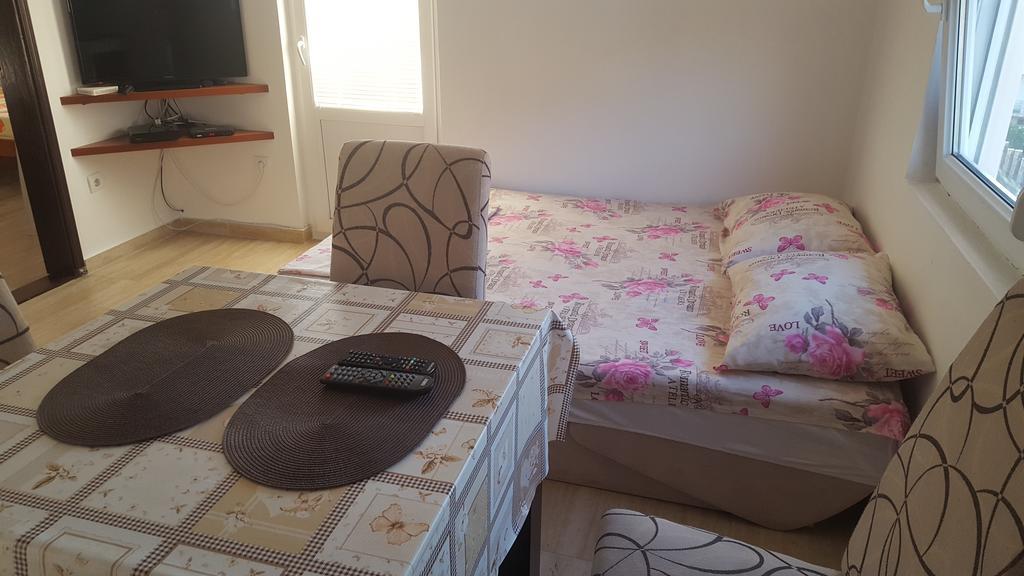 Apartments Diva Dobra Voda Eksteriør billede